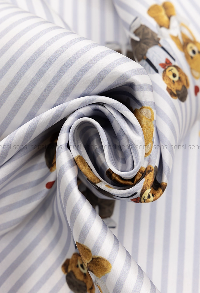 ست تاپ و شلوارک ساتن طرح دار کد1005472